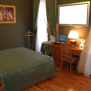 residenza-montecitorio.it-romehotels.com/